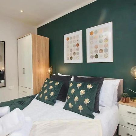 Beautiful 1 Bedroom Flat In Leeds - Sleeps 4 Leeds (West Yorkshire) Exterior foto